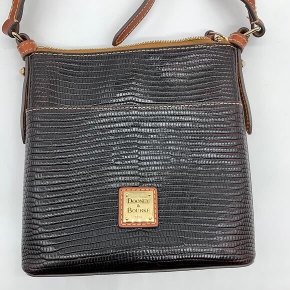 Dooney & Bourke Leather Crossbody Purse Lizard Embossed Letter Carrier Bordeaux - Picture 1 of 15